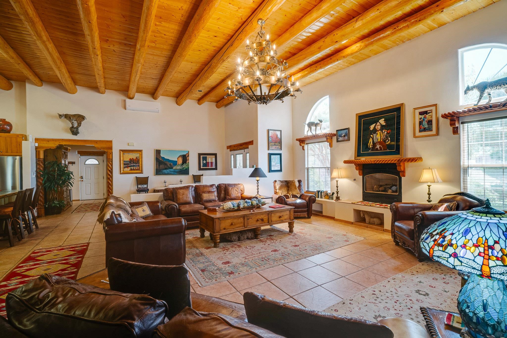 343 Sierra Vista Lane, Taos, New Mexico image 15