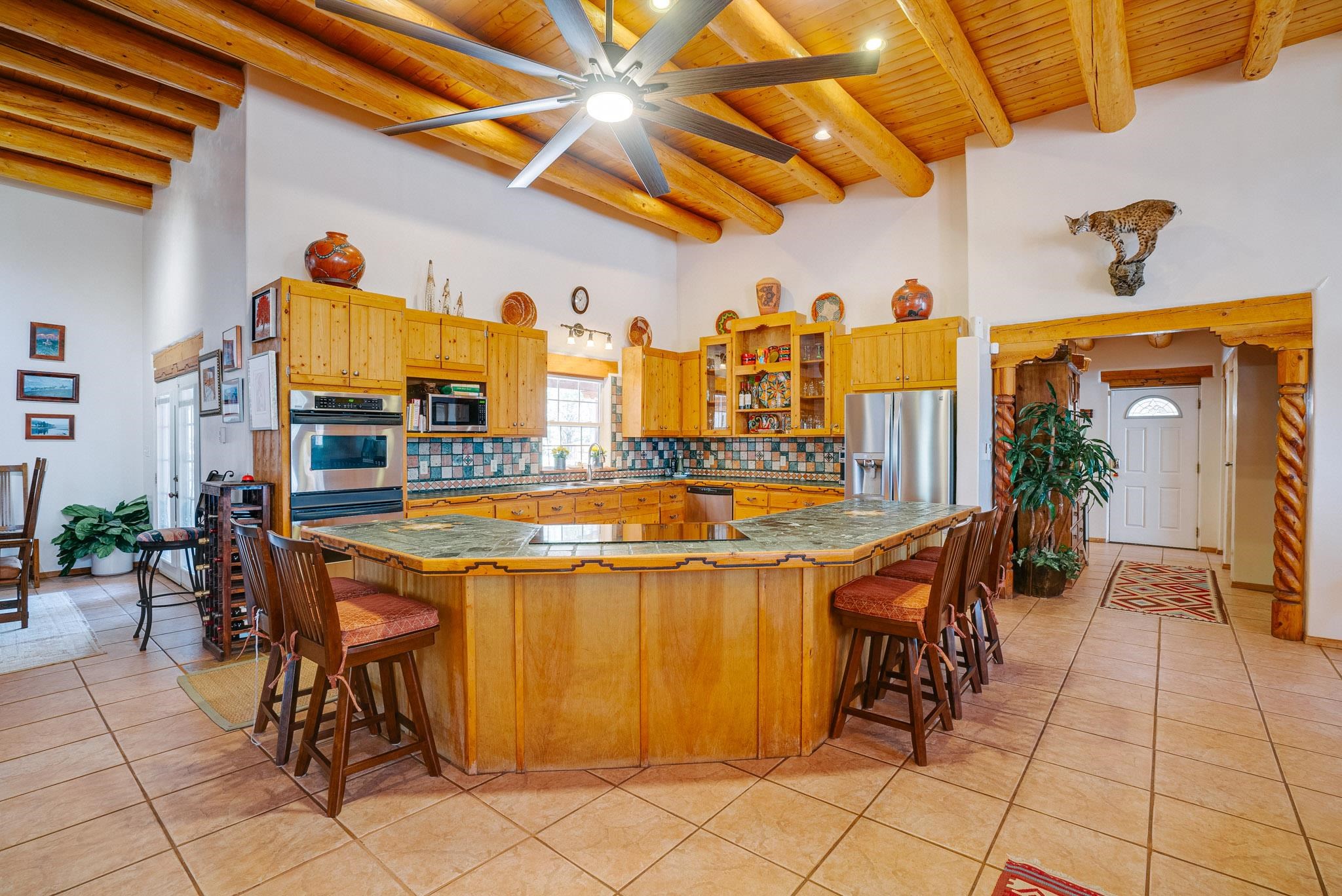 343 Sierra Vista Lane, Taos, New Mexico image 16