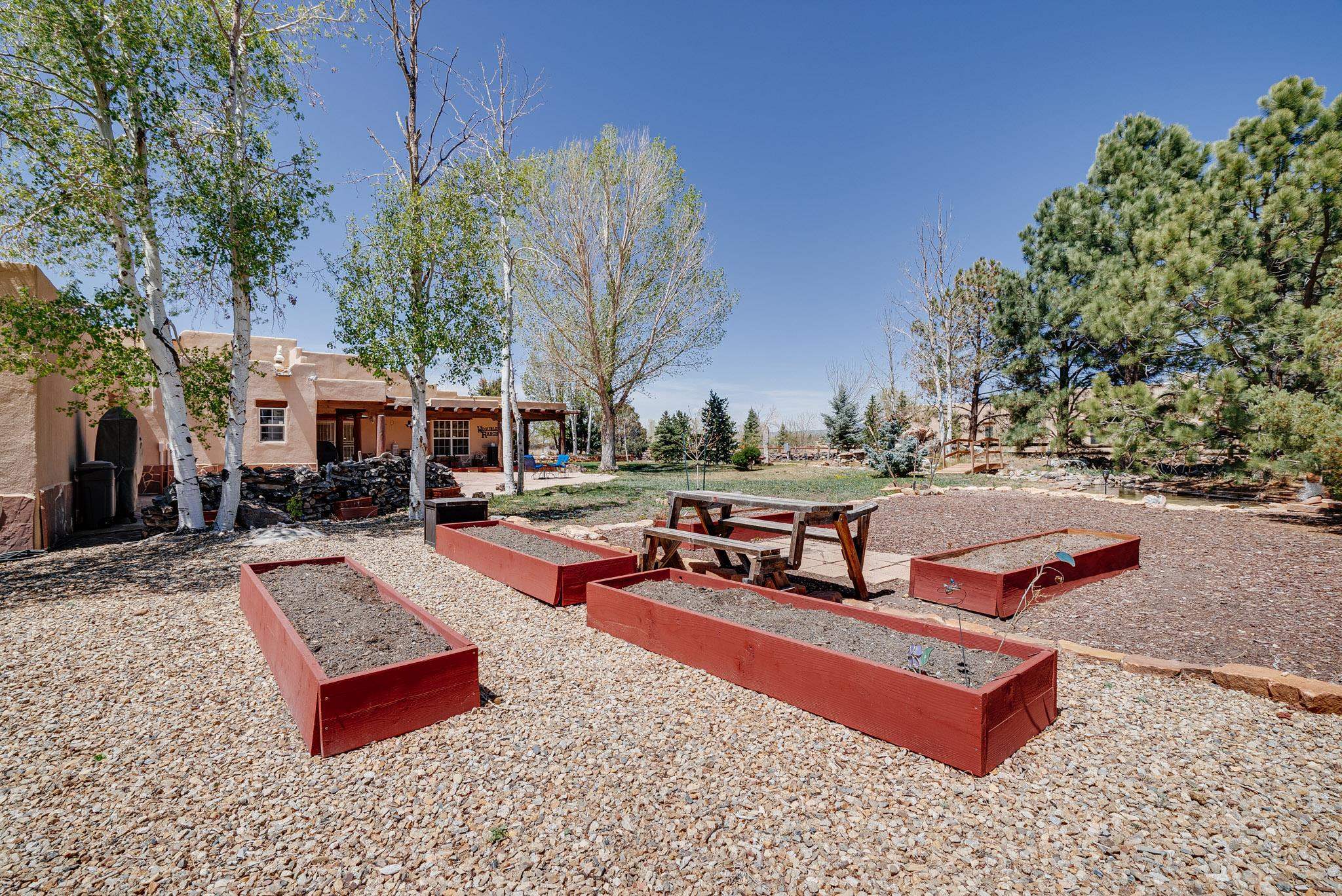 343 Sierra Vista Lane, Taos, New Mexico image 48