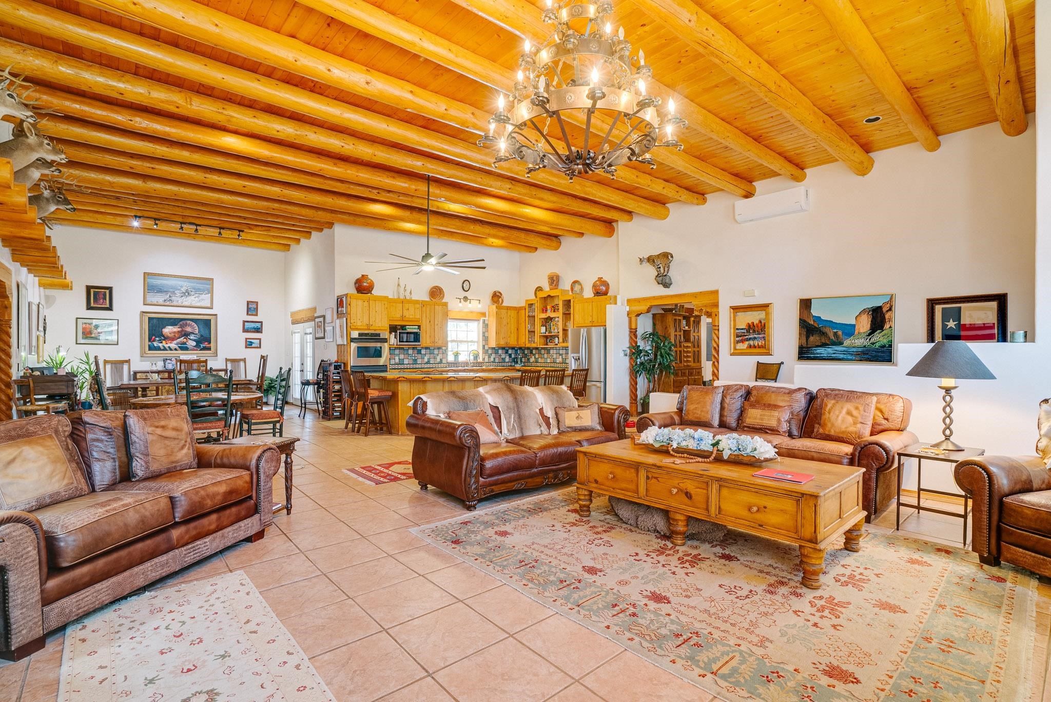 343 Sierra Vista Lane, Taos, New Mexico image 13