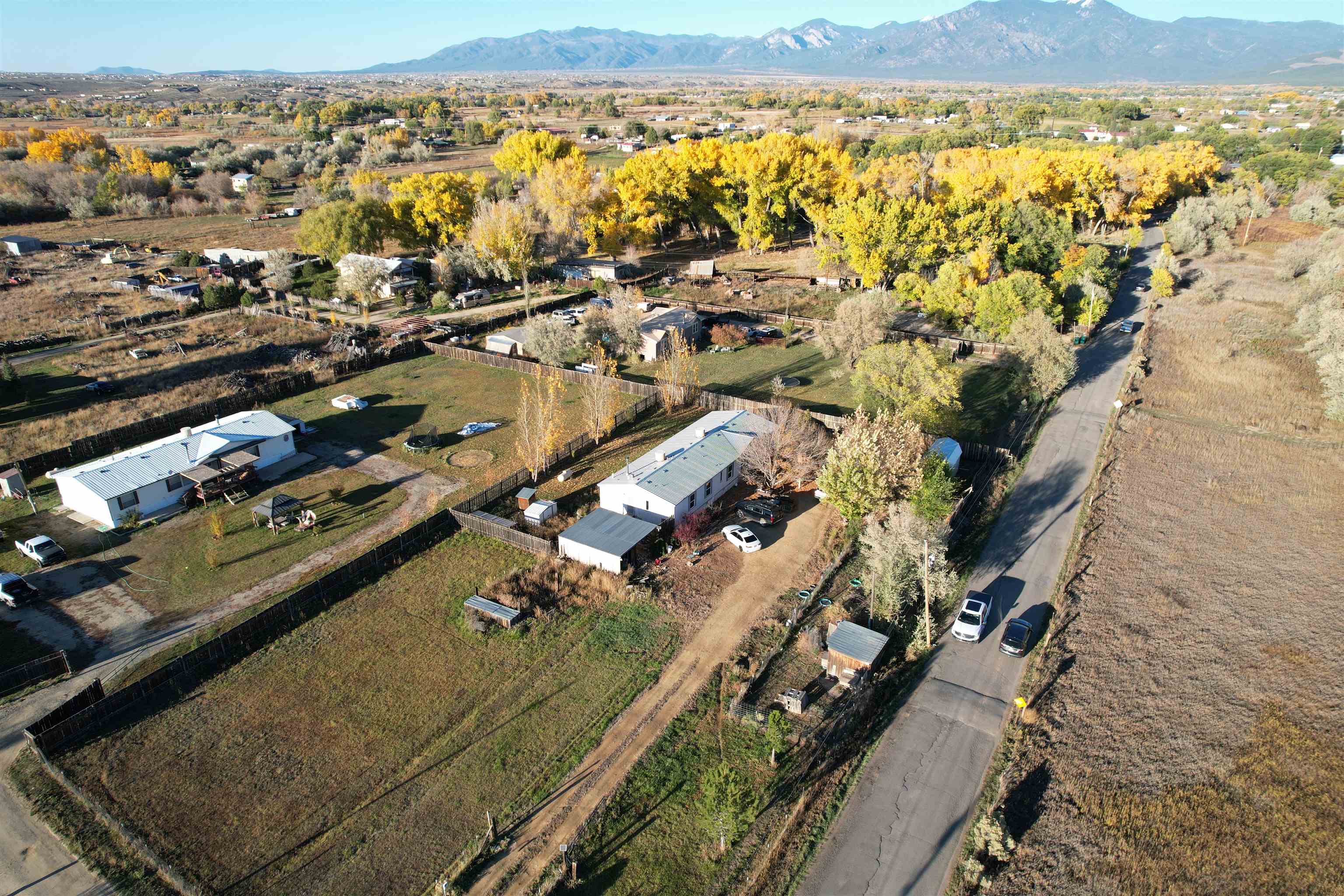 22 Tom Holder Rd, Ranchos de Taos, New Mexico image 15