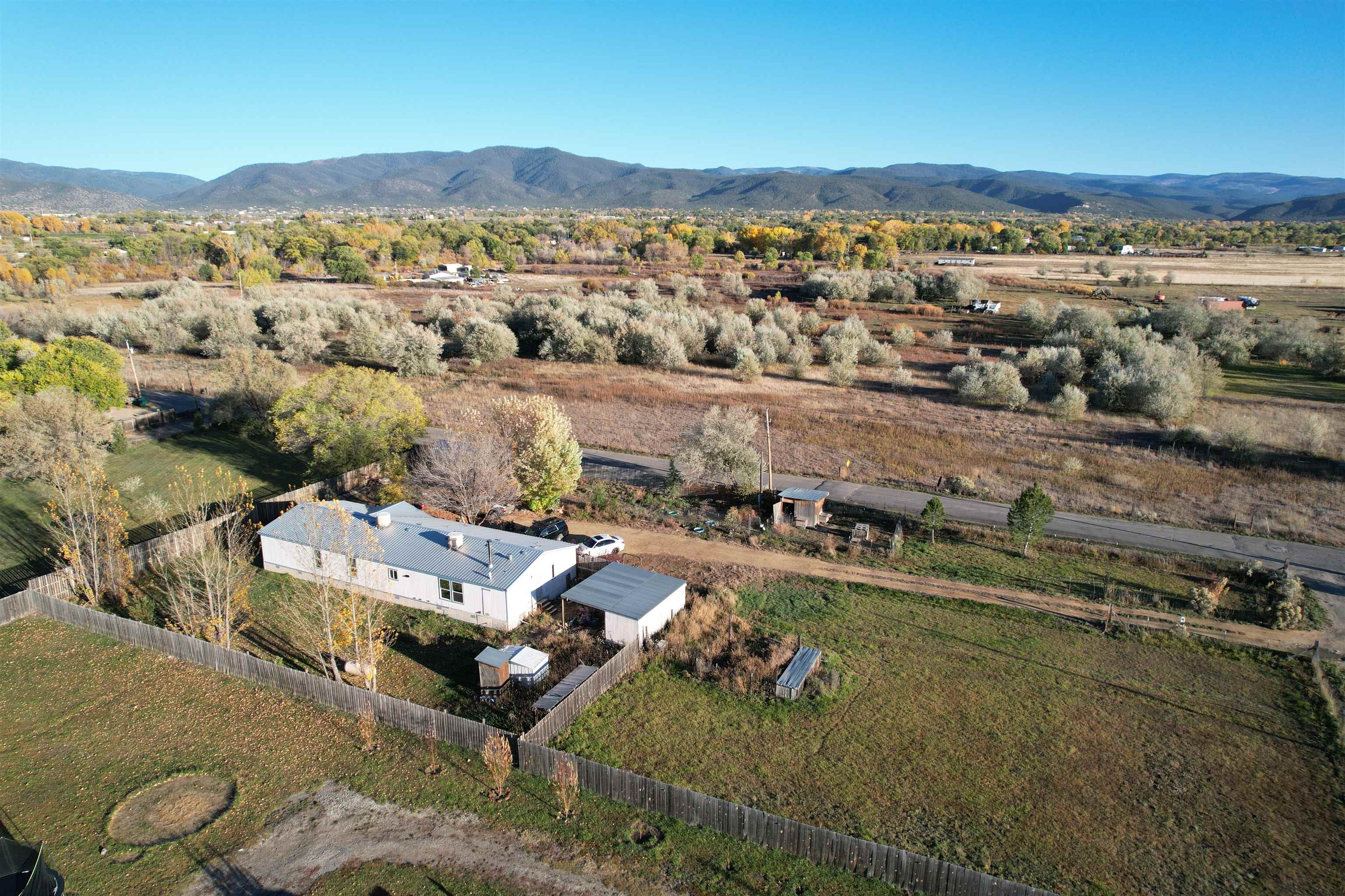 22 Tom Holder Rd, Ranchos de Taos, New Mexico image 19