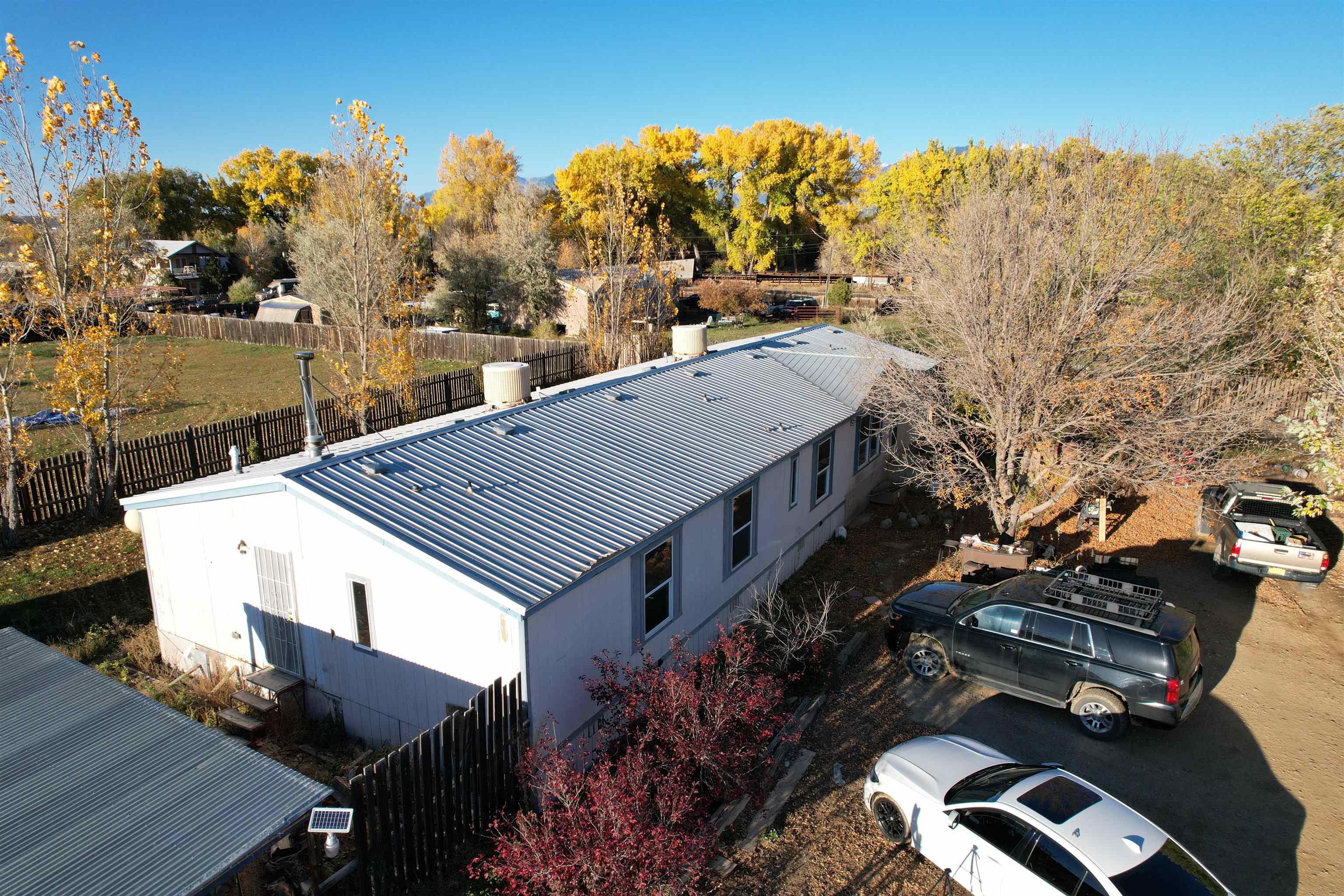 22 Tom Holder Rd, Ranchos de Taos, New Mexico image 17