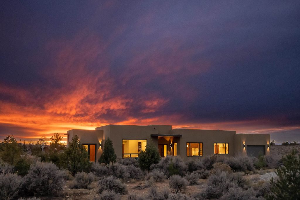 Photo of 30 Piedra Vista, El Prado, NM 87529 (MLS # 114570)