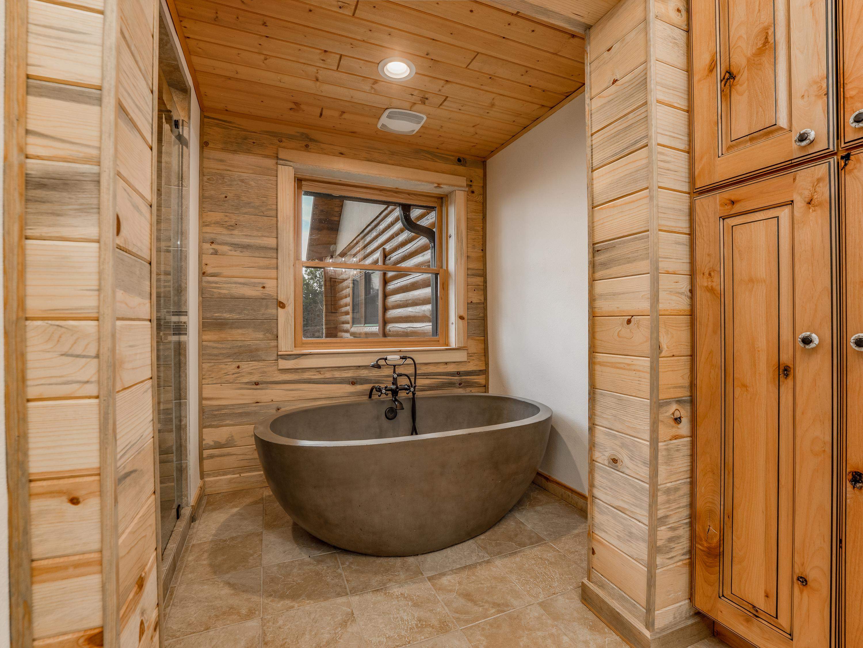 Angel Fire, New Mexico 87710, United States, 3 Bedrooms Bedrooms, ,3 BathroomsBathrooms,Residential,Active,174226