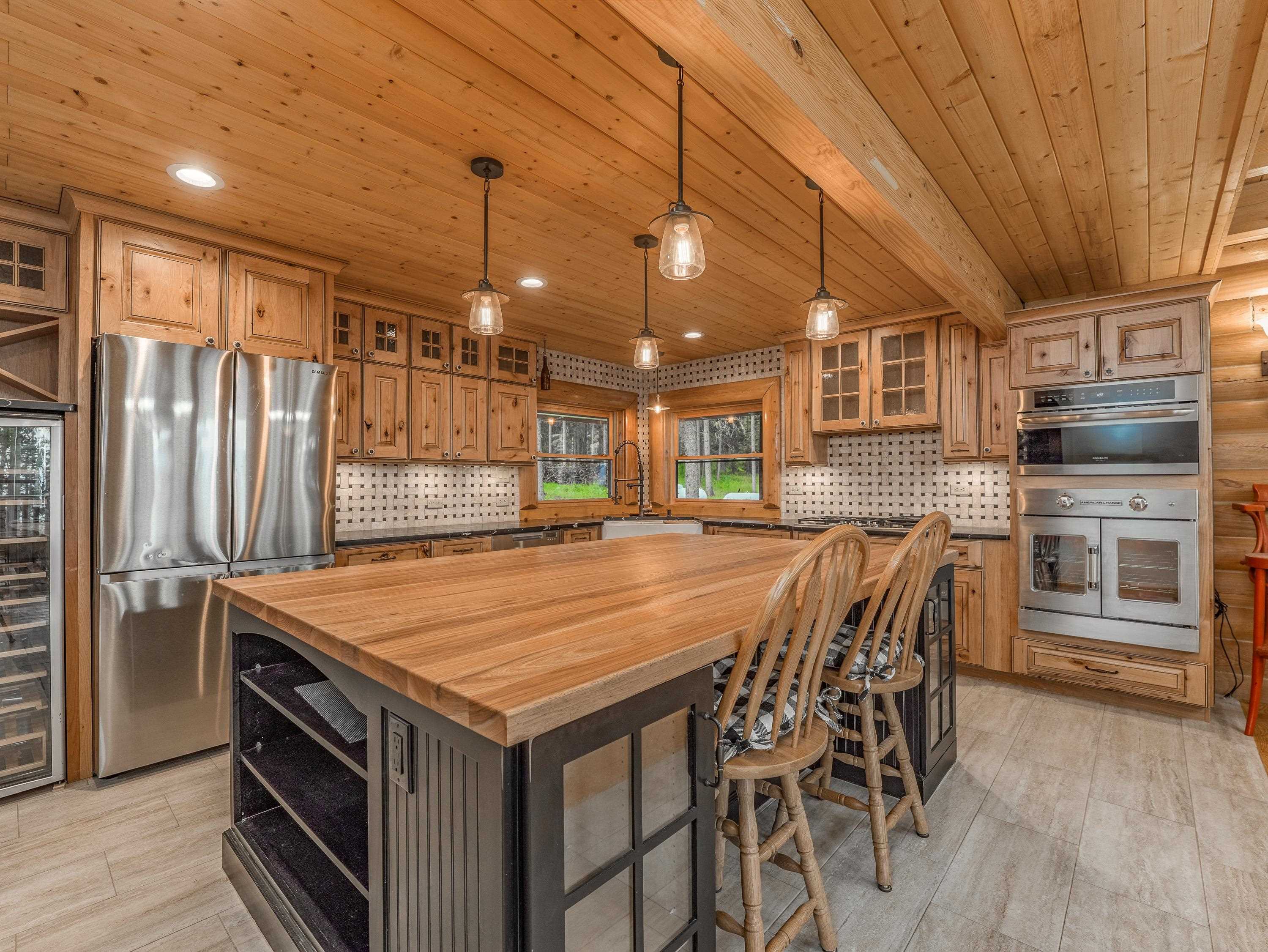 Angel Fire, New Mexico 87710, United States, 3 Bedrooms Bedrooms, ,3 BathroomsBathrooms,Residential,Active,174226