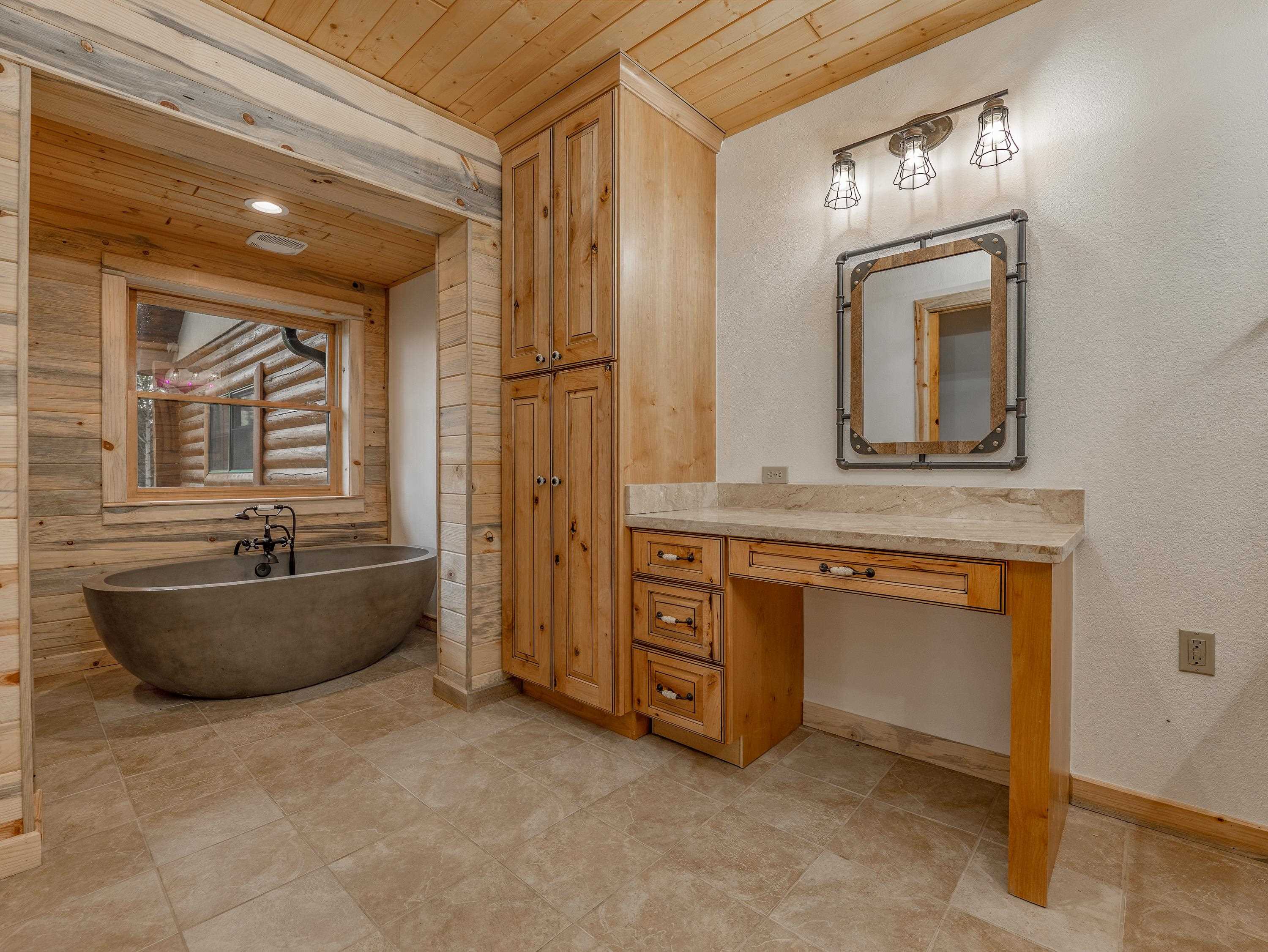 Angel Fire, New Mexico 87710, United States, 3 Bedrooms Bedrooms, ,3 BathroomsBathrooms,Residential,Active,174226