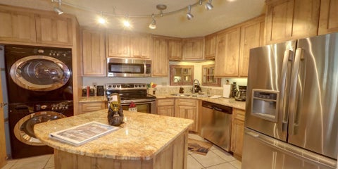 Townhouse For Sale - 128 W High St #6<br/> Taos County, Red River, NM 87558