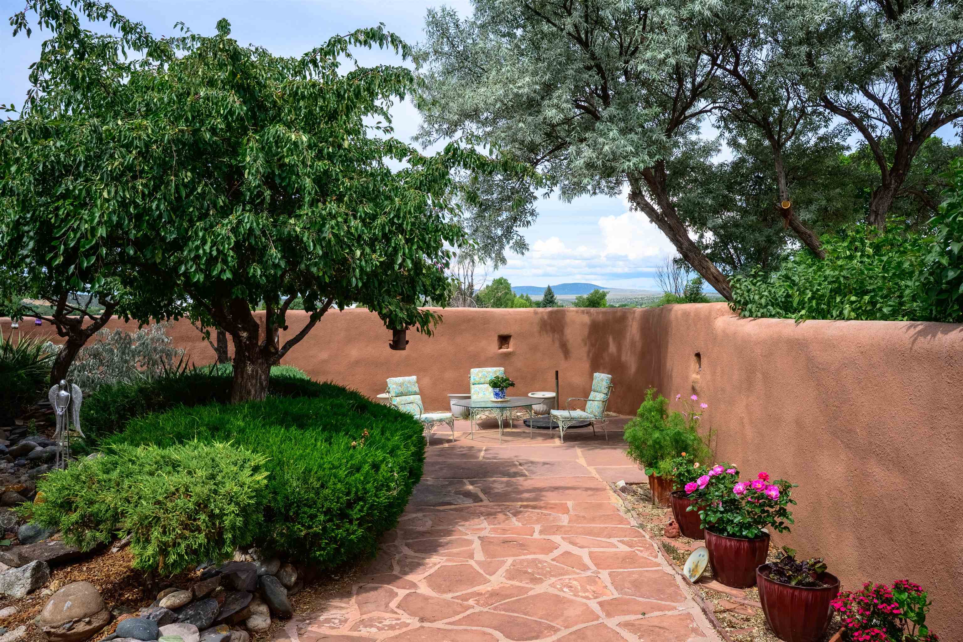 42 Hondo Seco Road