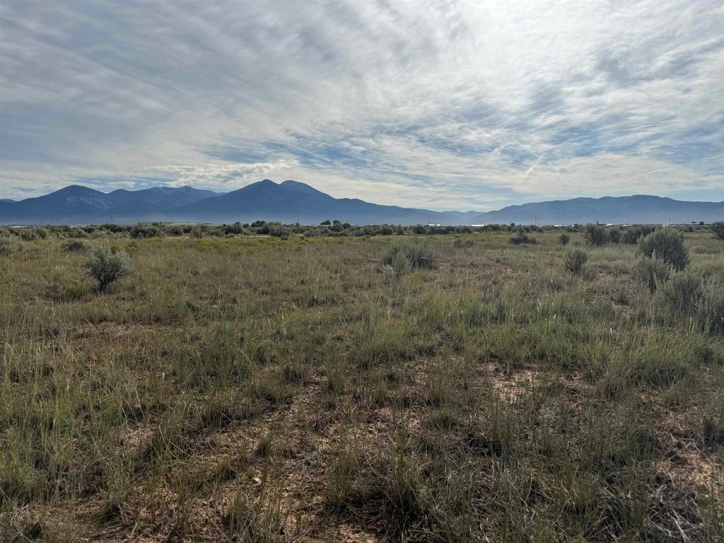 Photo of 212 Avenida De Veronica, El Prado, NM 87529 (MLS # 113848)