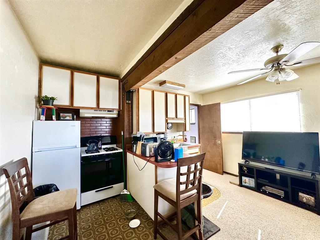 605 Chapel Ln, Taos, New Mexico image 9