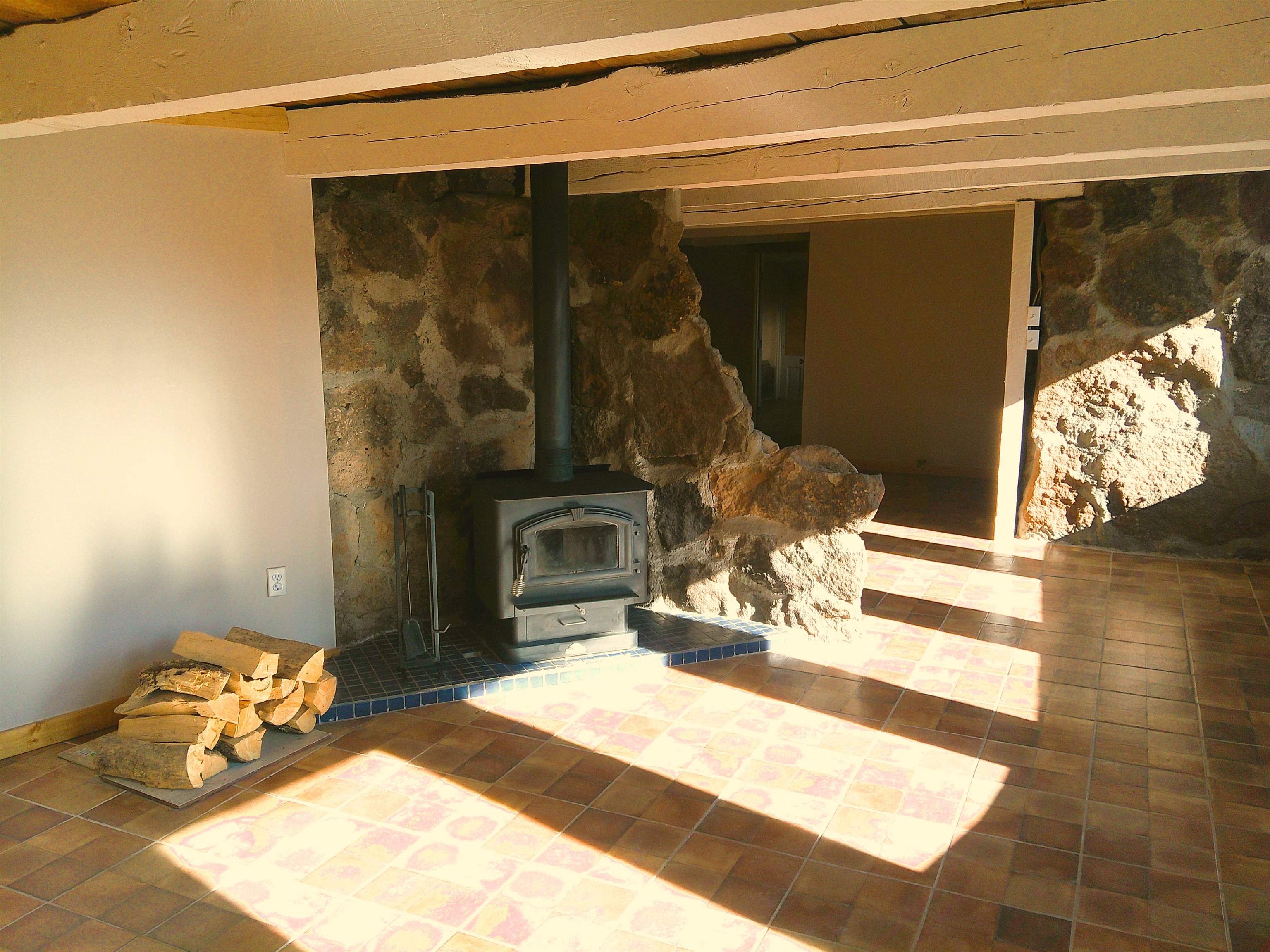 Carson, New Mexico 87517, United States, 3 Bedrooms Bedrooms, ,2 BathroomsBathrooms,Residential,Pending,64500