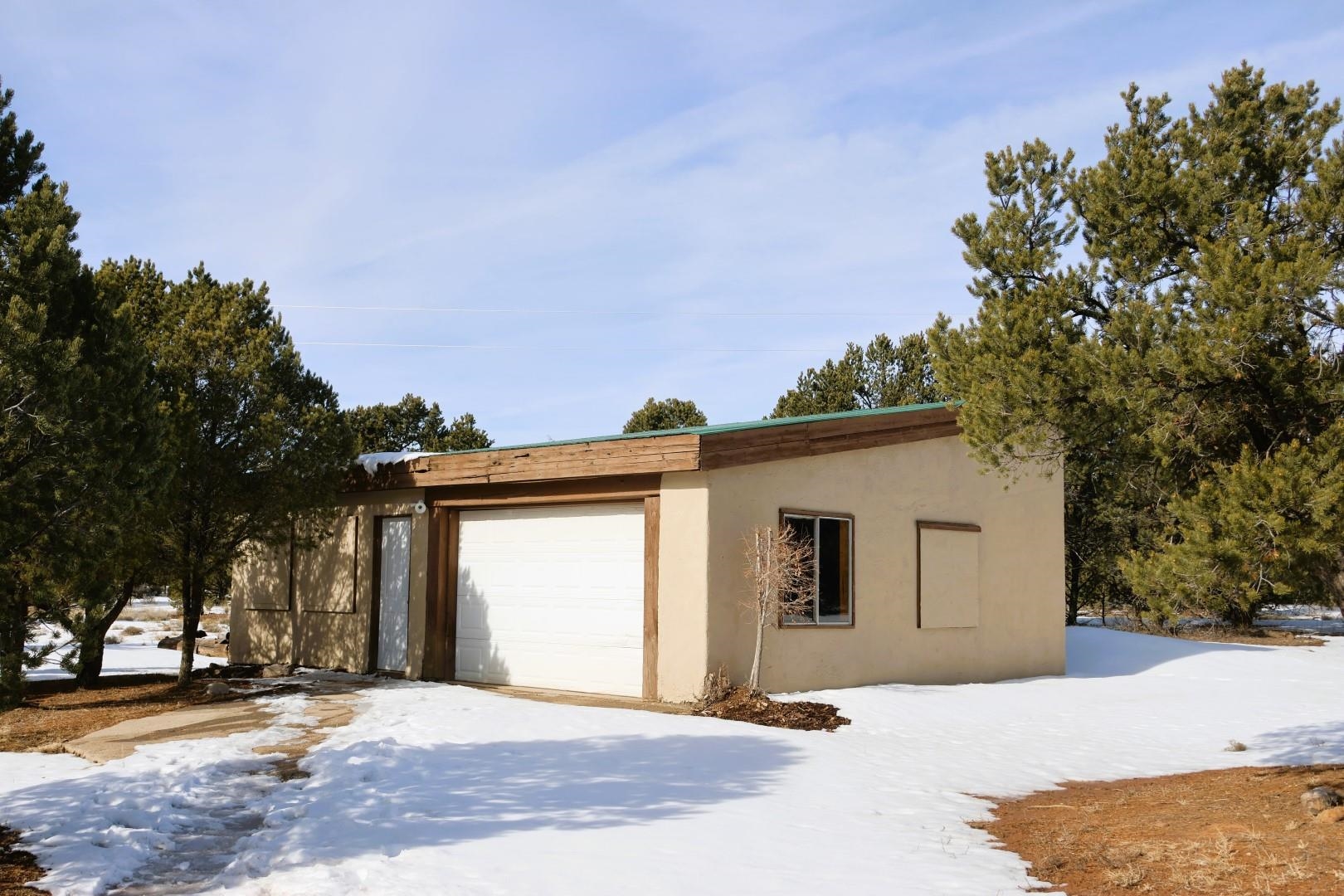 Carson, New Mexico 87517, United States, 3 Bedrooms Bedrooms, ,2 BathroomsBathrooms,Residential,Pending,64500