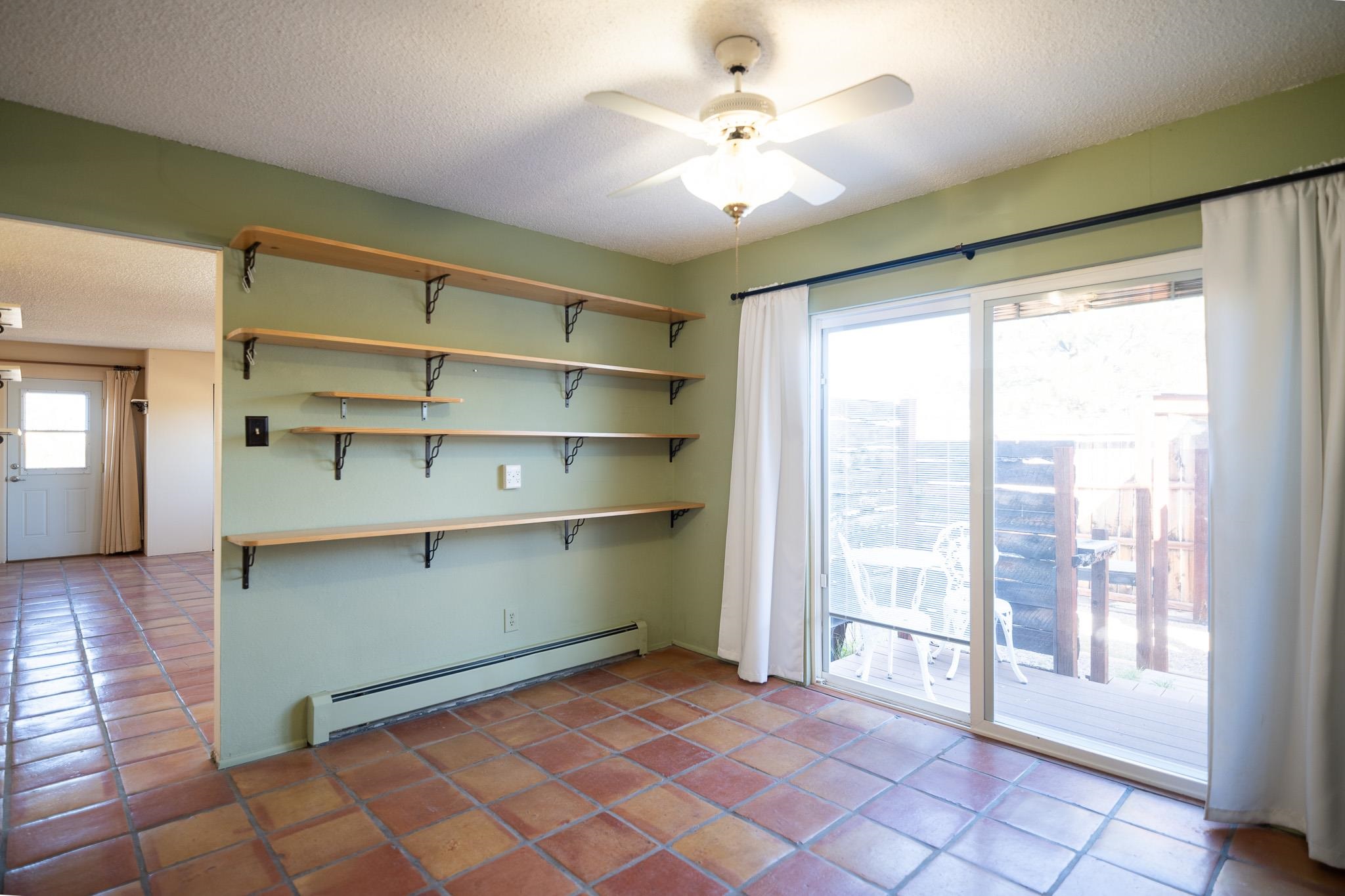 Taos, New Mexico 87571, United States, 4 Bedrooms Bedrooms, ,2 BathroomsBathrooms,Residential,Active,222190