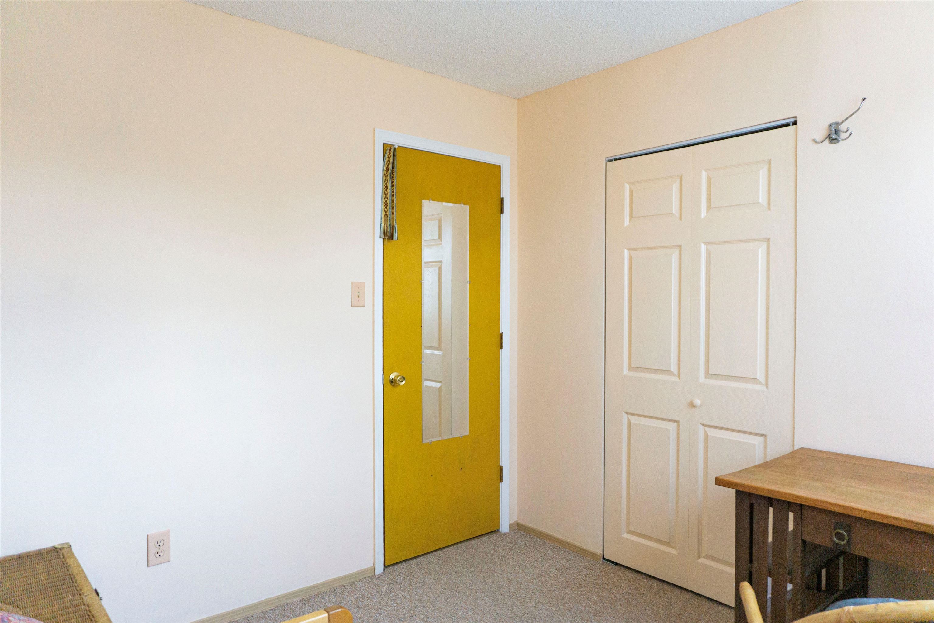 Taos, New Mexico 87571, United States, 4 Bedrooms Bedrooms, ,2 BathroomsBathrooms,Residential,Active,222190