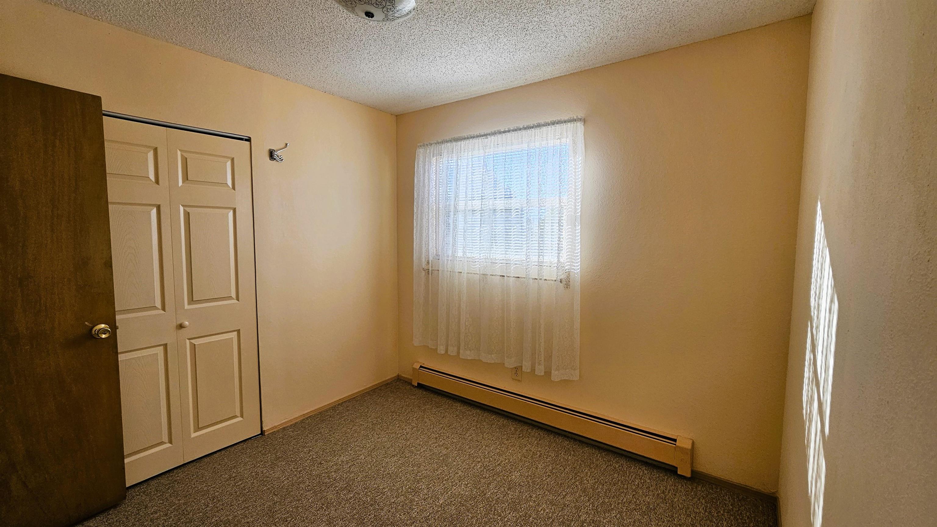 Taos, New Mexico 87571, United States, 4 Bedrooms Bedrooms, ,2 BathroomsBathrooms,Residential,Active,222190