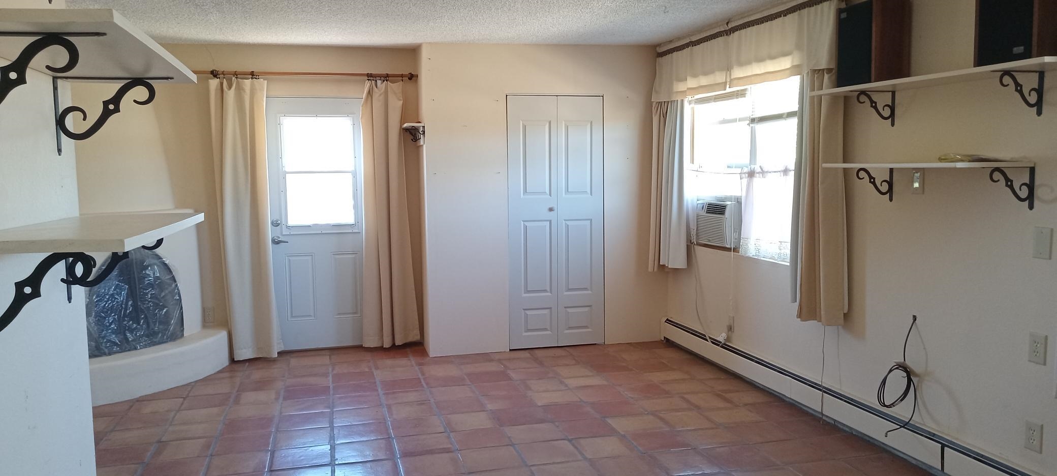 Taos, New Mexico 87571, United States, 4 Bedrooms Bedrooms, ,2 BathroomsBathrooms,Residential,Active,222190