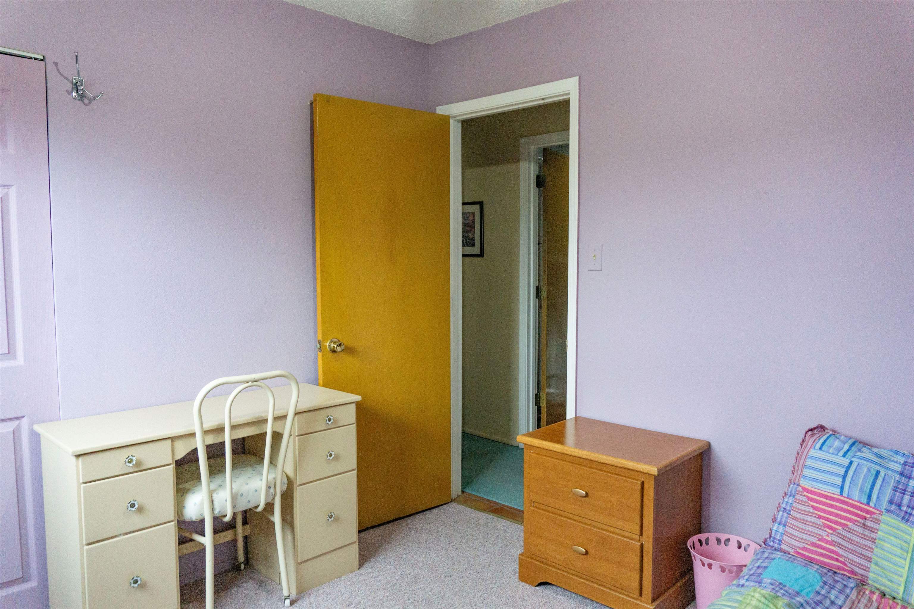 Taos, New Mexico 87571, United States, 4 Bedrooms Bedrooms, ,2 BathroomsBathrooms,Residential,Active,222190