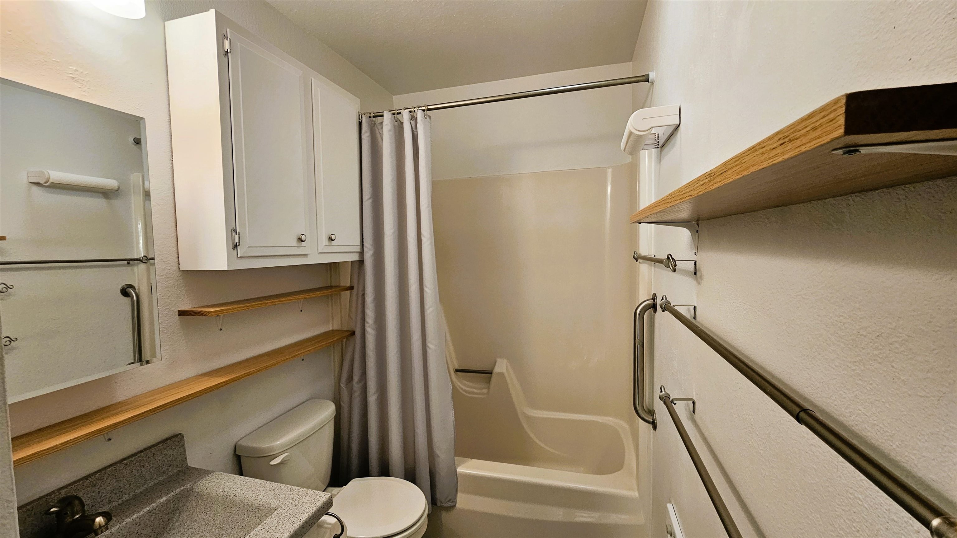 Taos, New Mexico 87571, United States, 4 Bedrooms Bedrooms, ,2 BathroomsBathrooms,Residential,Active,222190