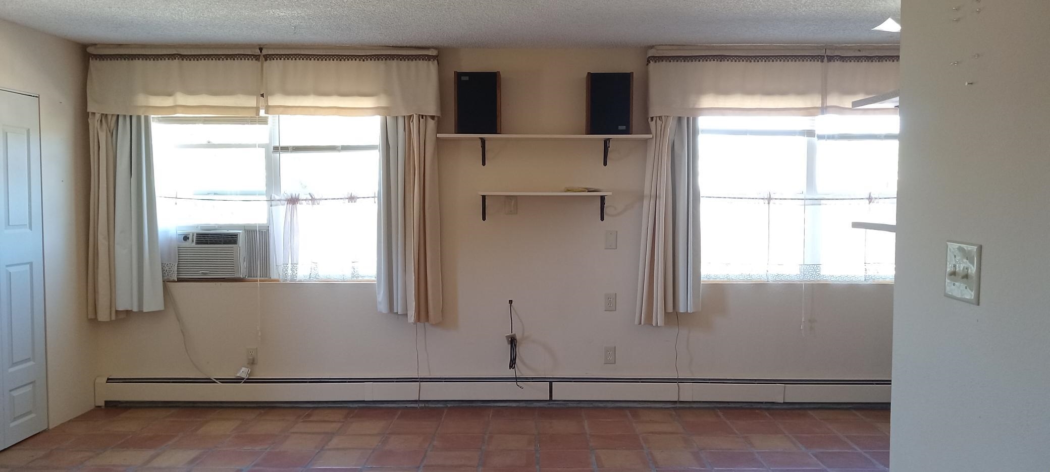 Taos, New Mexico 87571, United States, 4 Bedrooms Bedrooms, ,2 BathroomsBathrooms,Residential,Active,222190