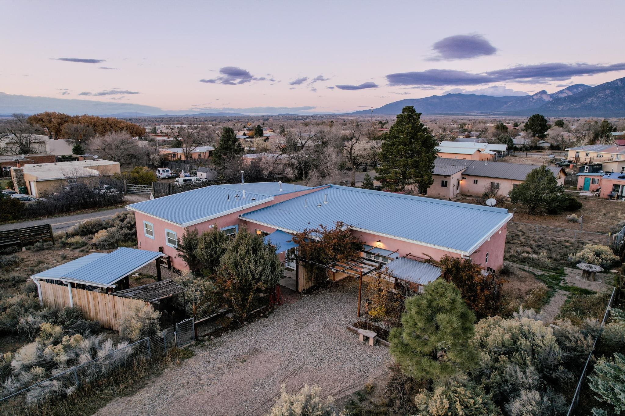 Taos, New Mexico 87571, United States, 4 Bedrooms Bedrooms, ,2 BathroomsBathrooms,Residential,Active,222190