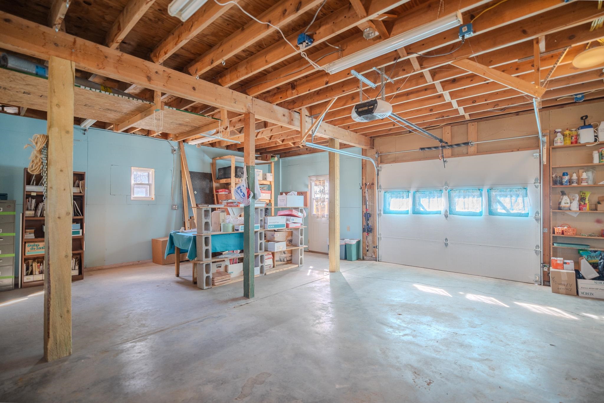 Taos, New Mexico 87571, United States, 4 Bedrooms Bedrooms, ,2 BathroomsBathrooms,Residential,Active,222190