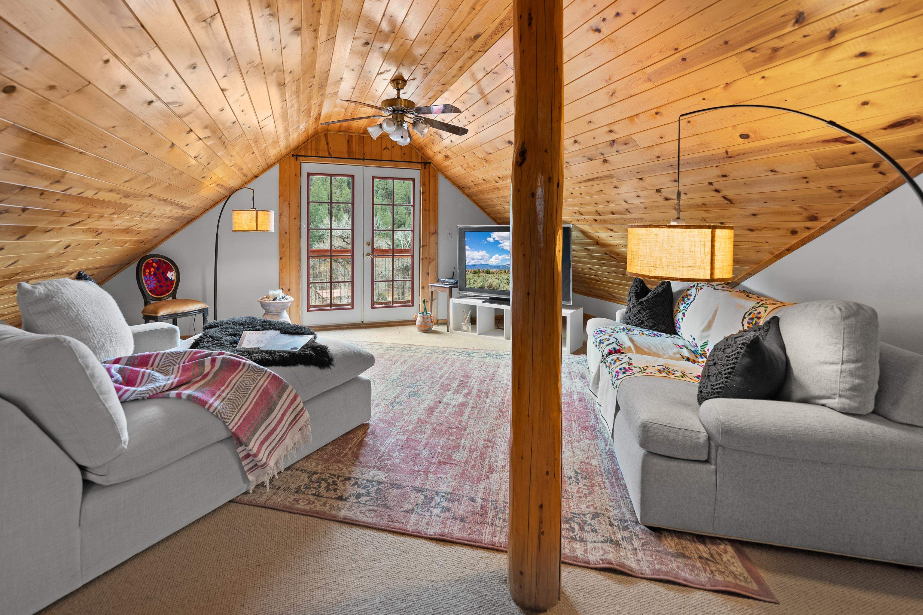 Taos, New Mexico 87571, United States, 3 Bedrooms Bedrooms, ,2 BathroomsBathrooms,Residential,Active,248878