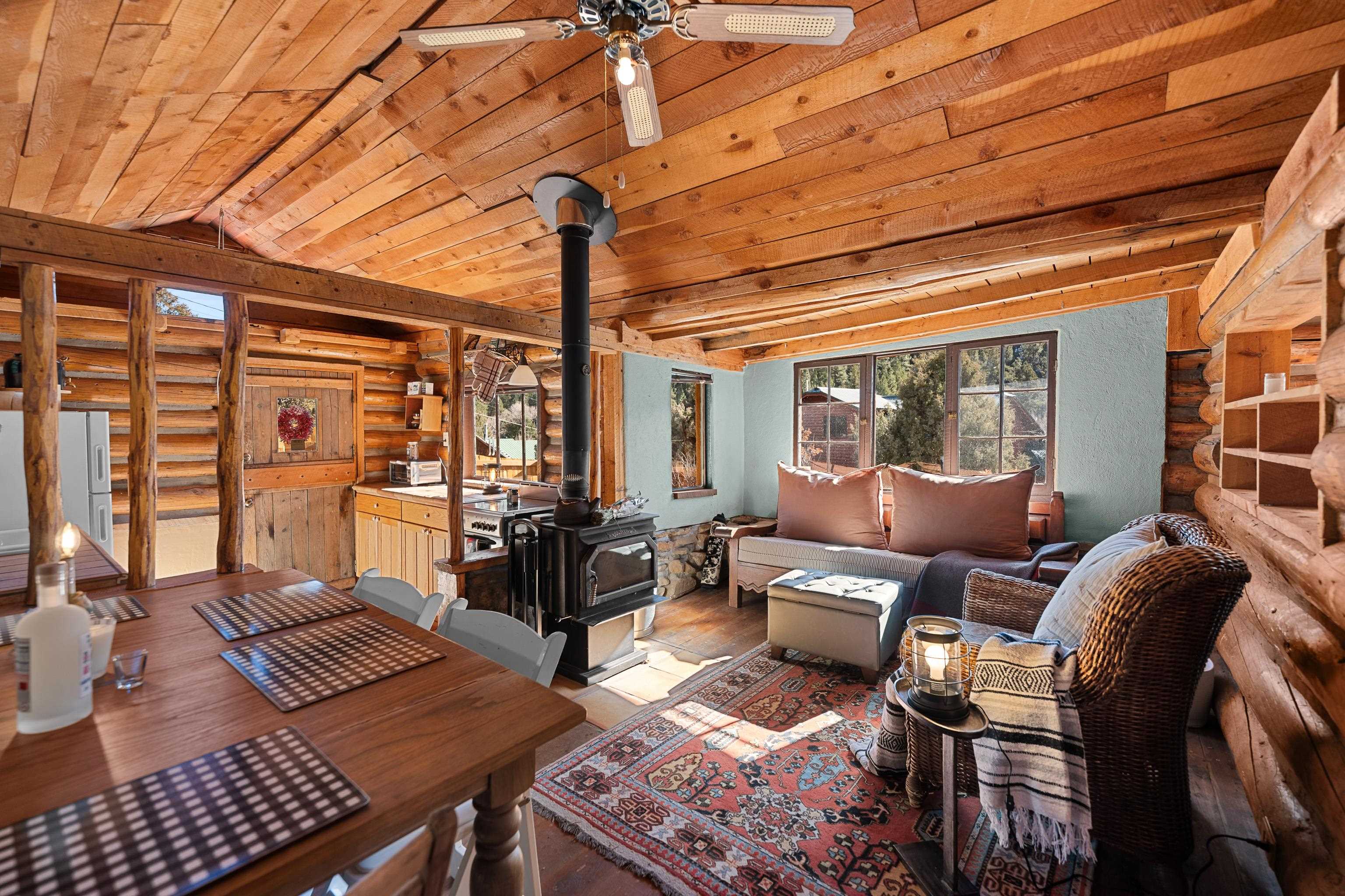 Taos, New Mexico 87571, United States, 3 Bedrooms Bedrooms, ,2 BathroomsBathrooms,Residential,Active,248878