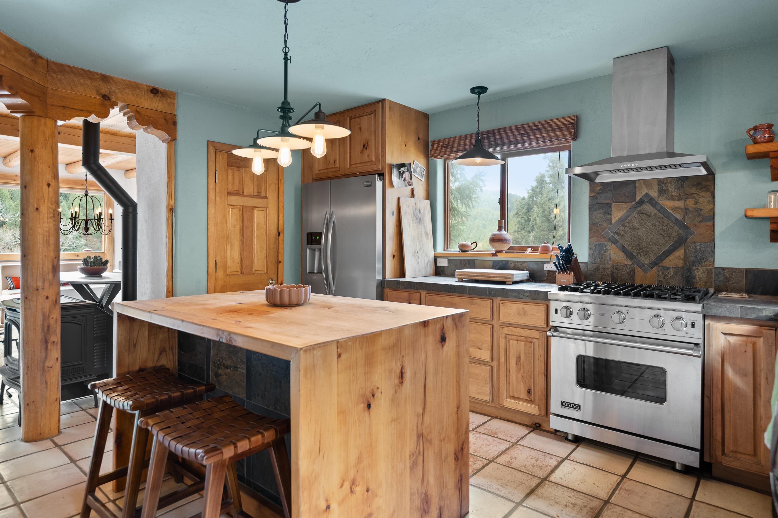 Taos, New Mexico 87571, United States, 3 Bedrooms Bedrooms, ,2 BathroomsBathrooms,Residential,Active,248878