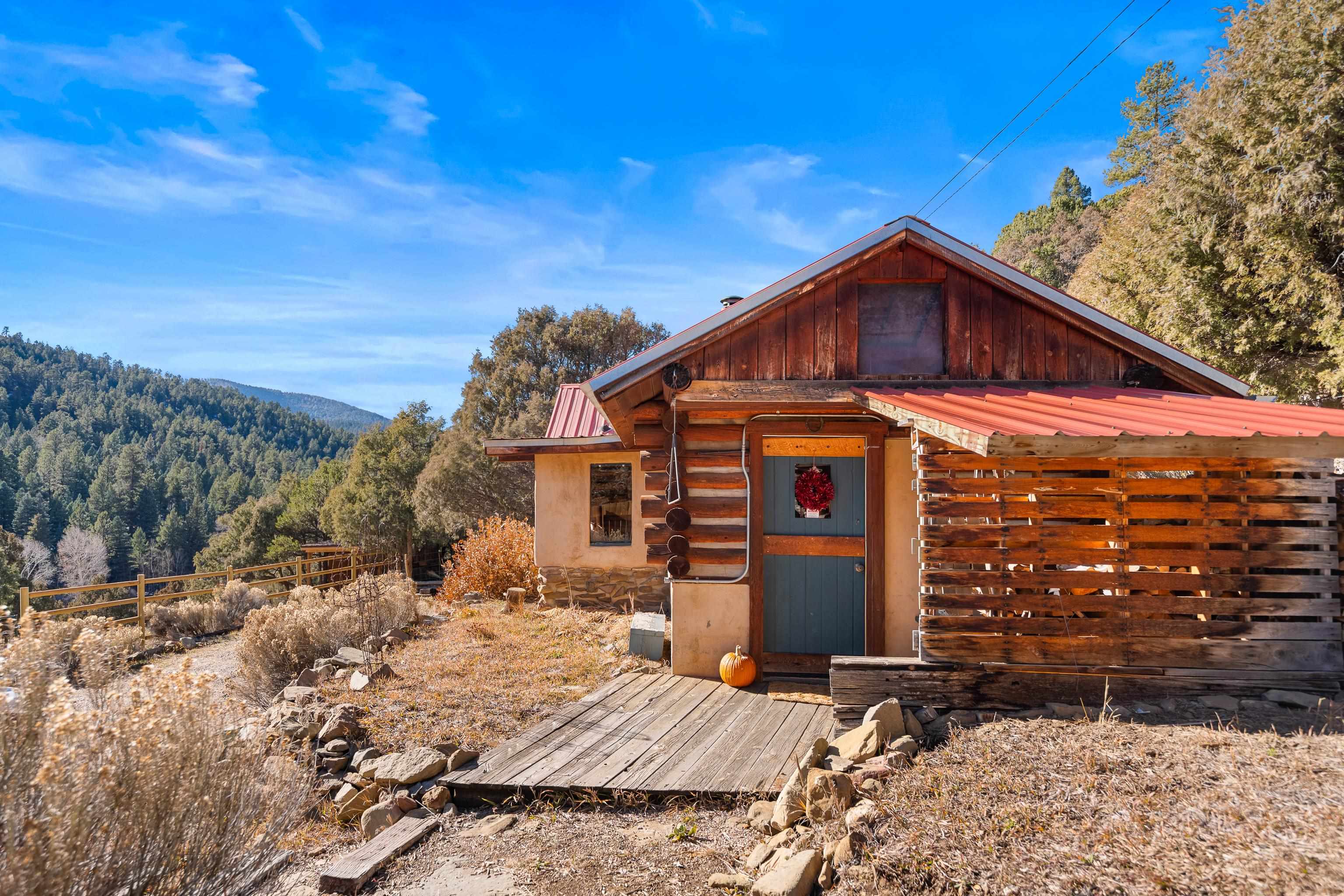 Taos, New Mexico 87571, United States, 3 Bedrooms Bedrooms, ,2 BathroomsBathrooms,Residential,Active,248878