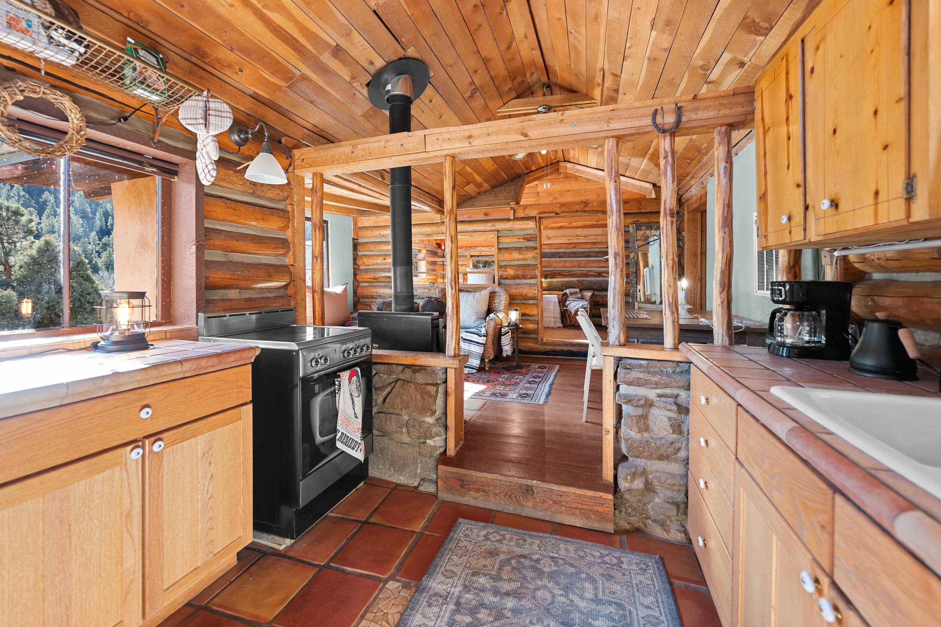 Taos, New Mexico 87571, United States, 3 Bedrooms Bedrooms, ,2 BathroomsBathrooms,Residential,Active,248878