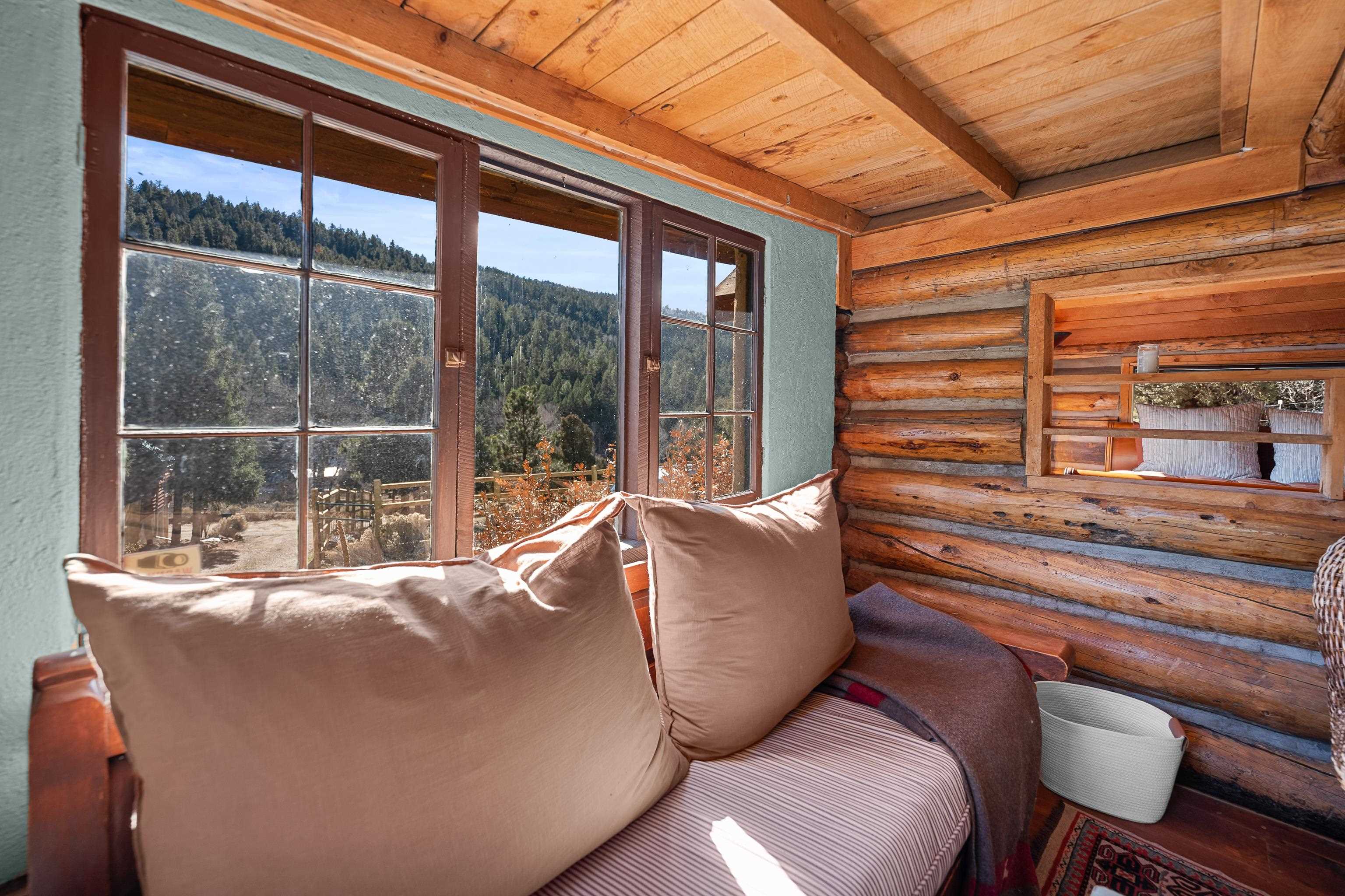 Taos, New Mexico 87571, United States, 3 Bedrooms Bedrooms, ,2 BathroomsBathrooms,Residential,Active,248878