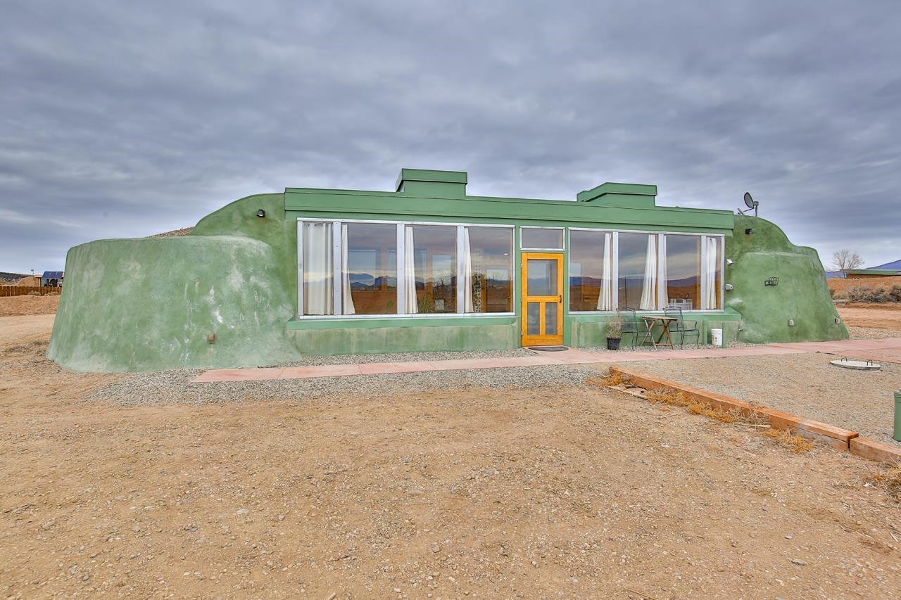 23 Lemuria Rd, Tres Piedras, New Mexico image 1