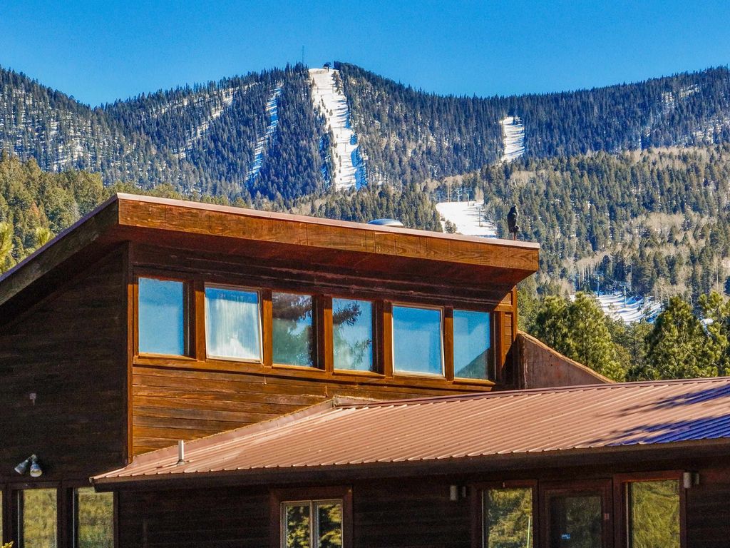 Photo of 13 Arapaho Ln, Angel Fire, NM 87710 (MLS # 114725)