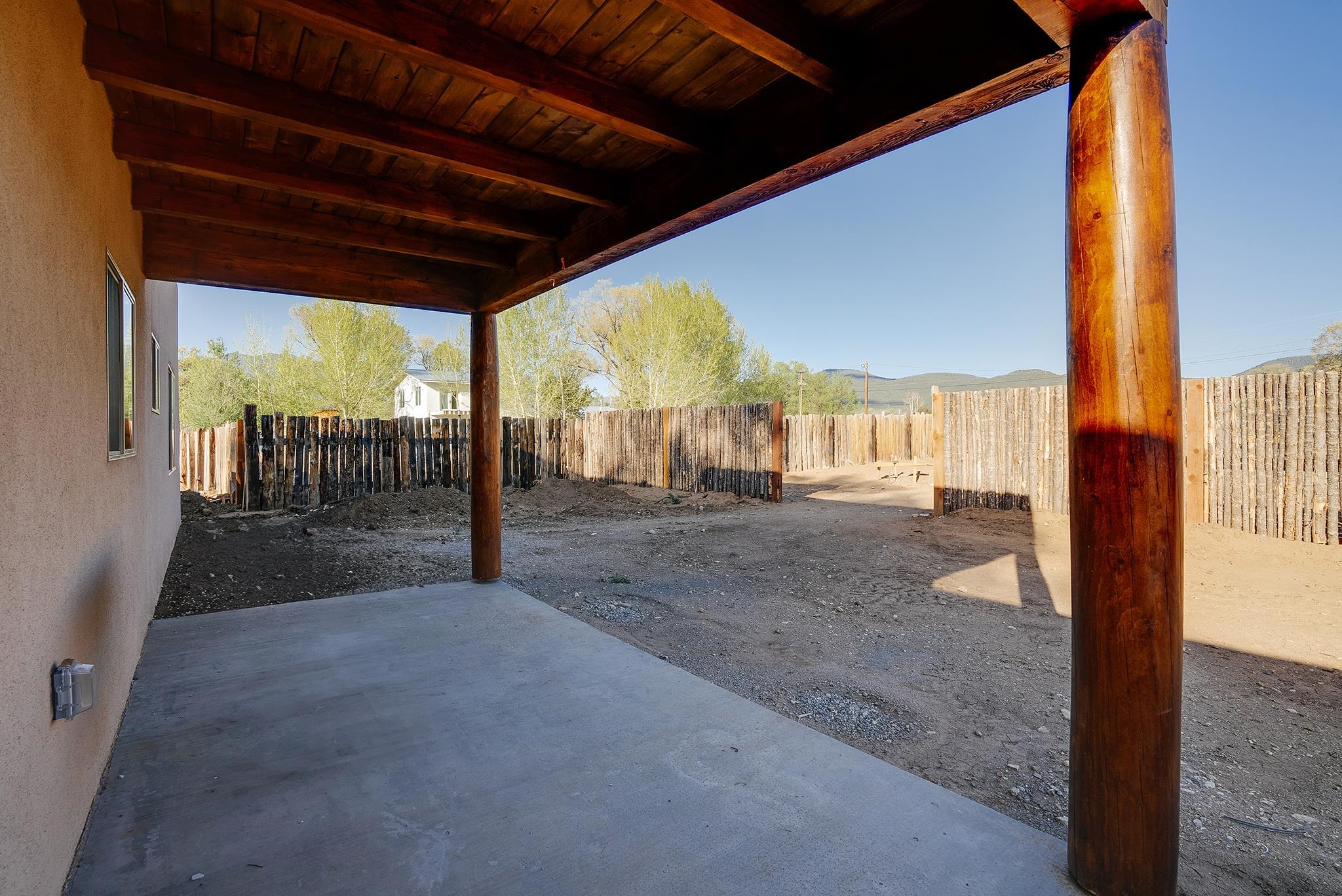111 Camino Juan Ortiz, Taos, New Mexico image 26