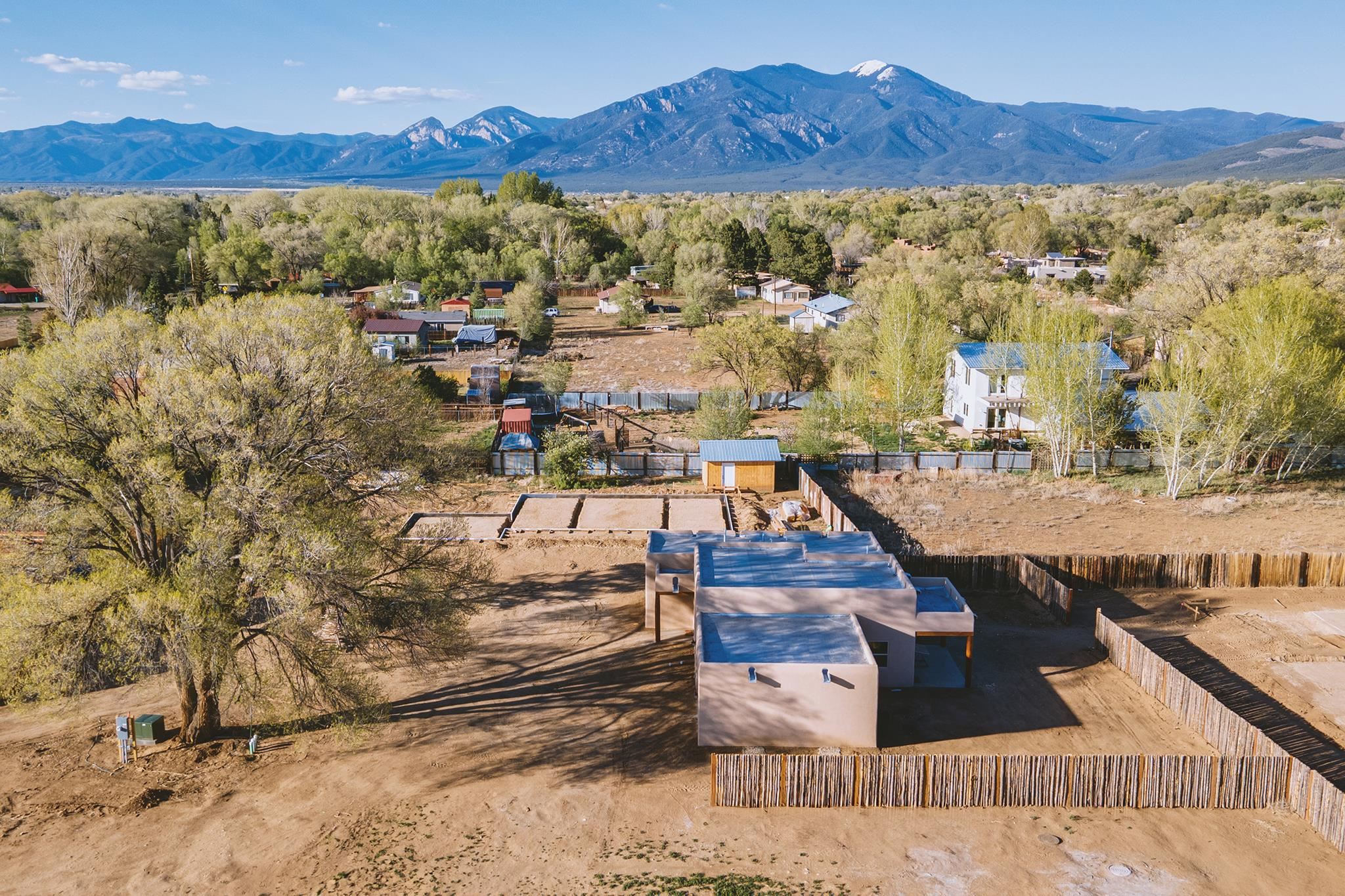 111 Camino Juan Ortiz, Taos, New Mexico image 30