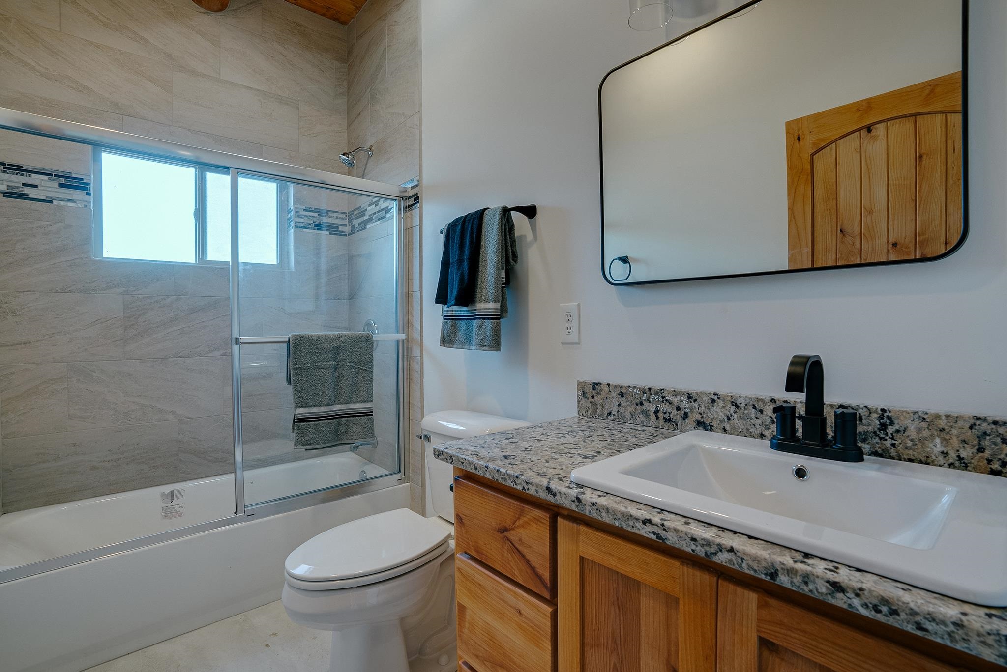111 Camino Juan Ortiz, Taos, New Mexico image 21