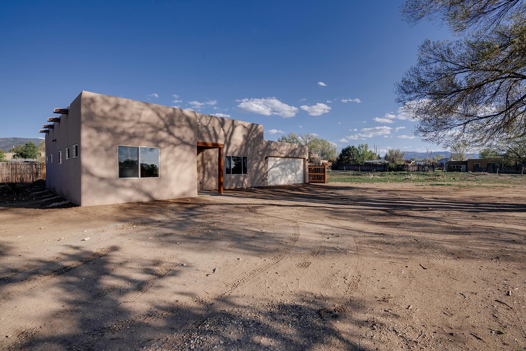 111 Camino Juan Ortiz, Taos, New Mexico image 23