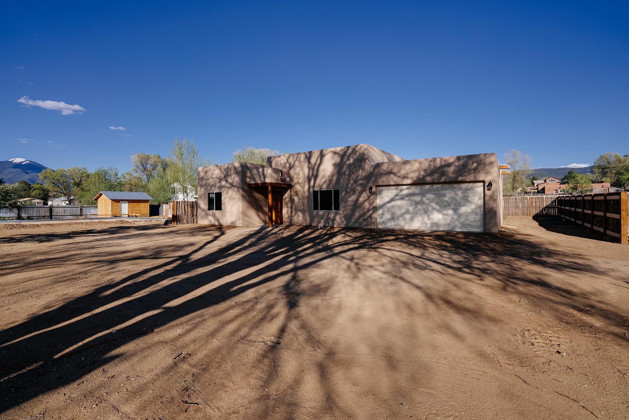 111 Camino Juan Ortiz, Taos, New Mexico image 24