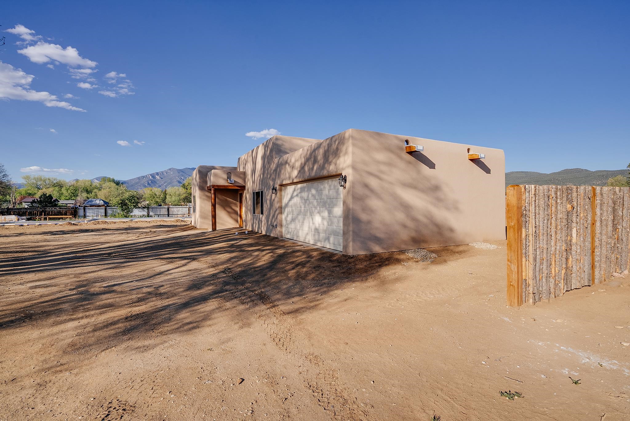 111 Camino Juan Ortiz, Taos, New Mexico image 27