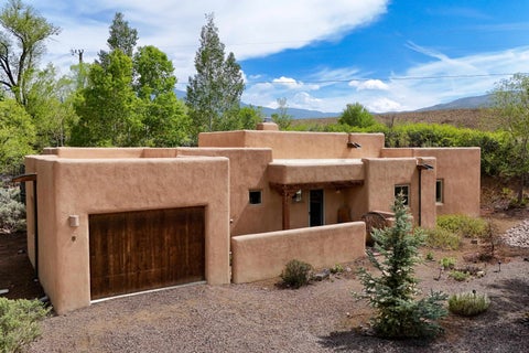 Homes For Sale - 215 Mariposa Place #8<br/> Taos, NM 87571