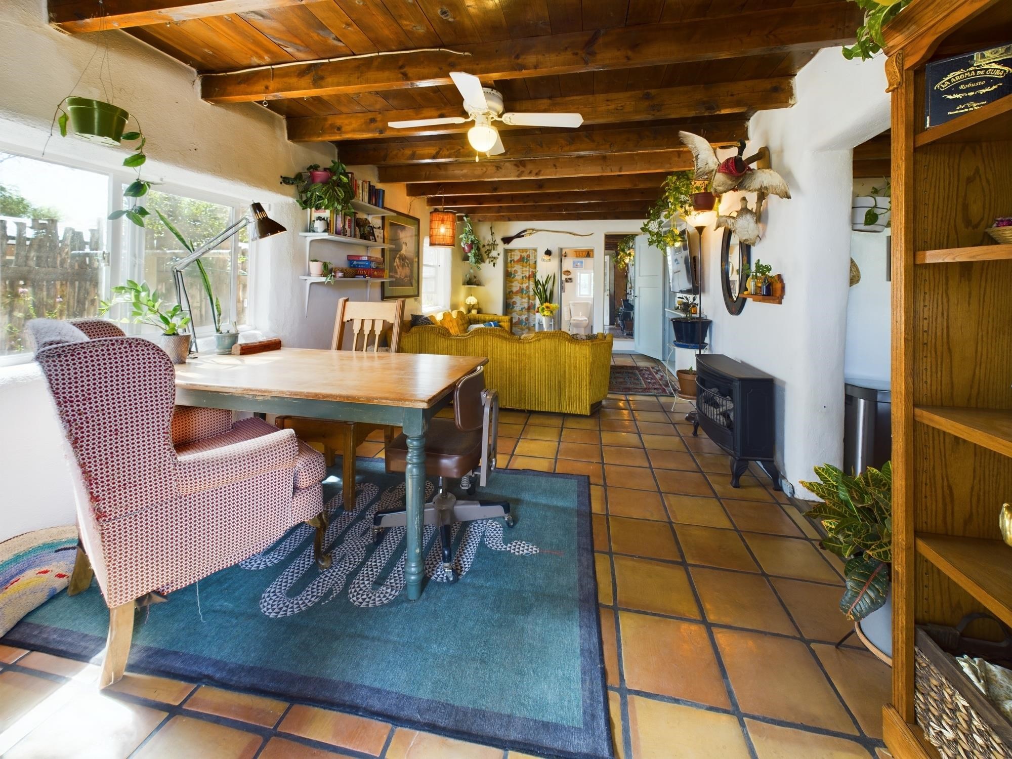 Ranchos De Taos, New Mexico 87557, United States, 1 Bedroom Bedrooms, ,1 BathroomBathrooms,Residential,Pending,46902