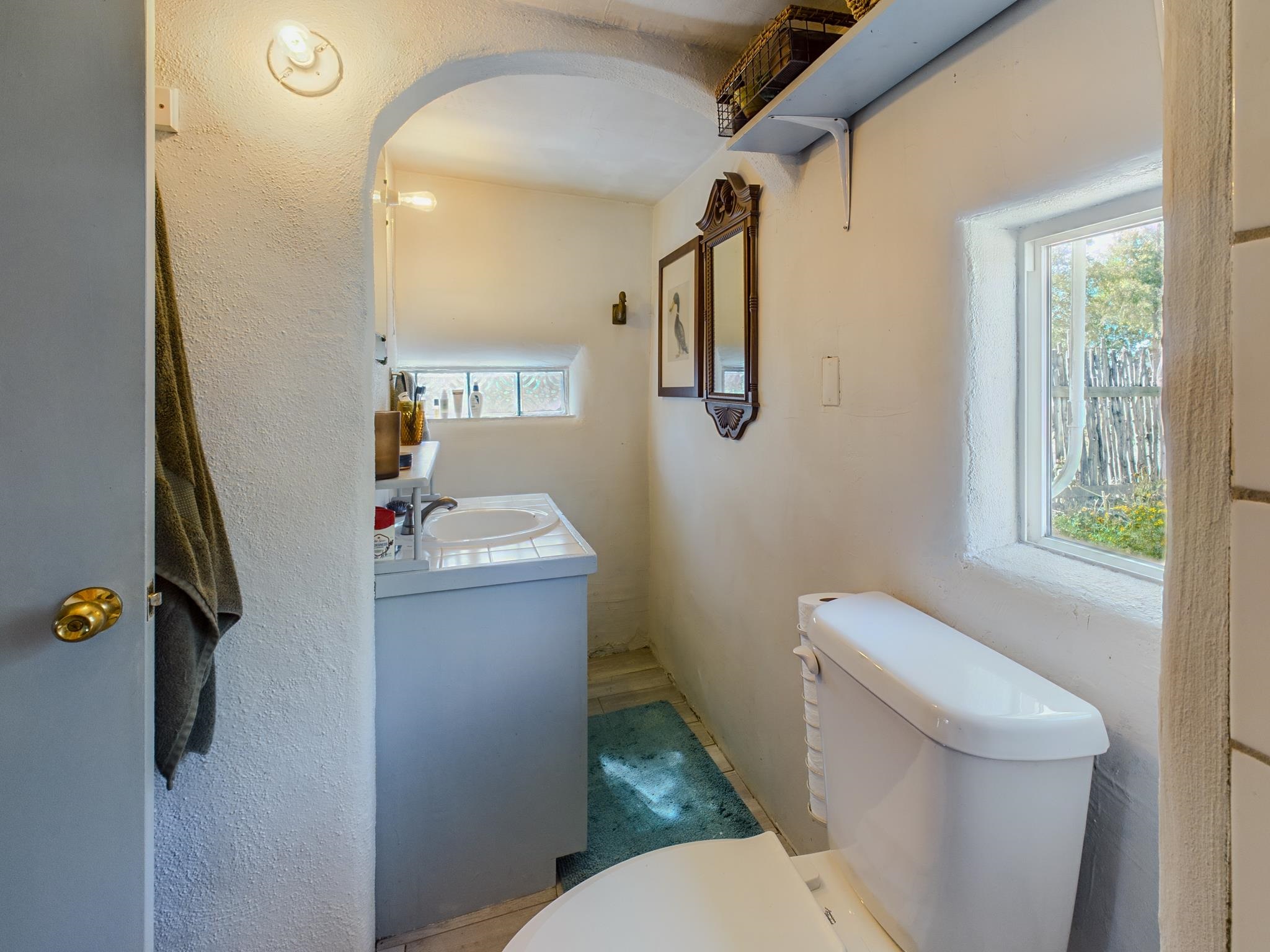 Ranchos De Taos, New Mexico 87557, United States, 1 Bedroom Bedrooms, ,1 BathroomBathrooms,Residential,Pending,46902