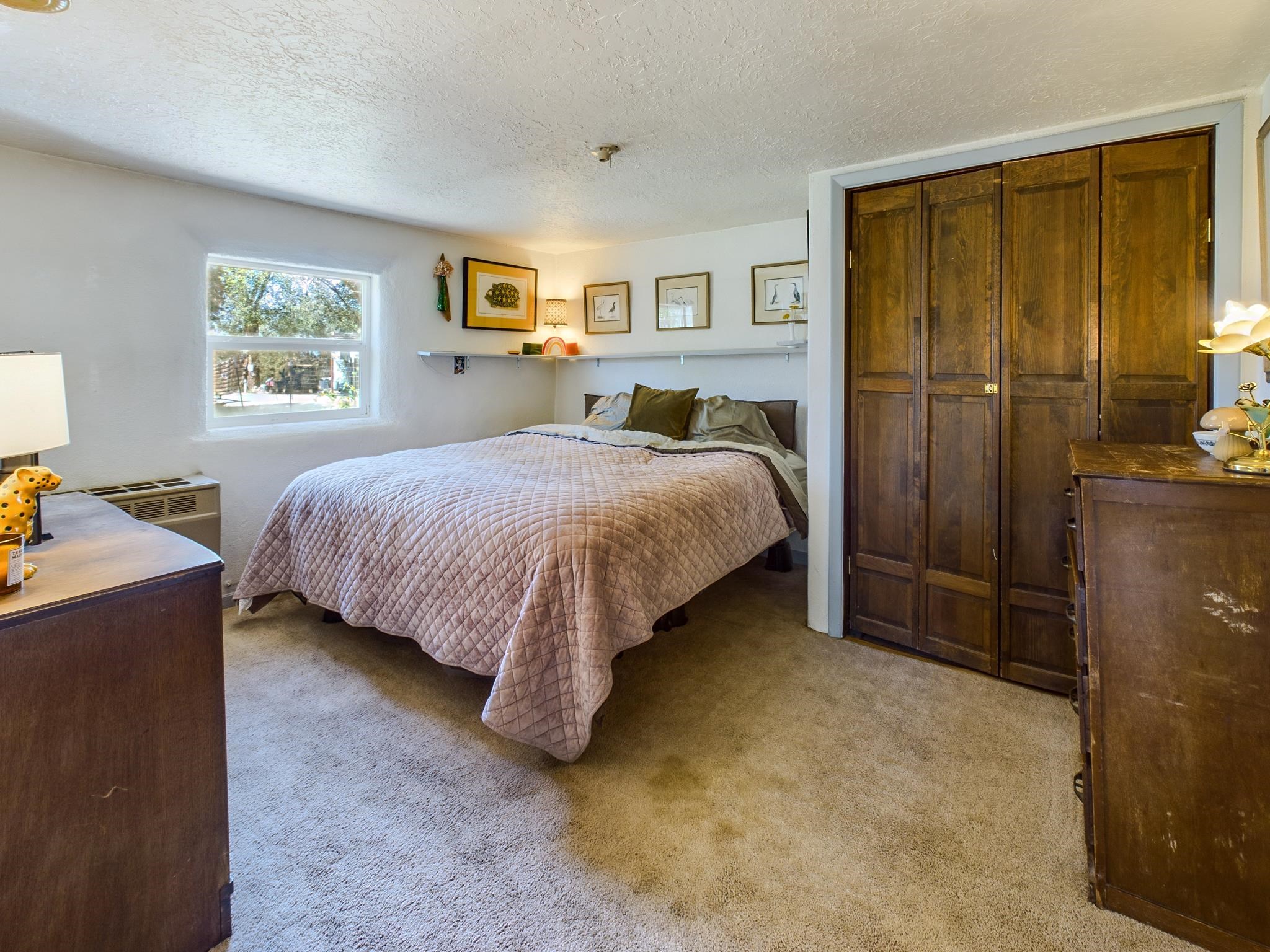 Ranchos De Taos, New Mexico 87557, United States, 1 Bedroom Bedrooms, ,1 BathroomBathrooms,Residential,Pending,46902