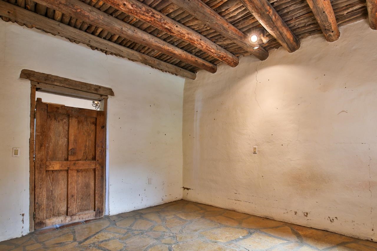 108 Dimas Lane, Taos, New Mexico image 28