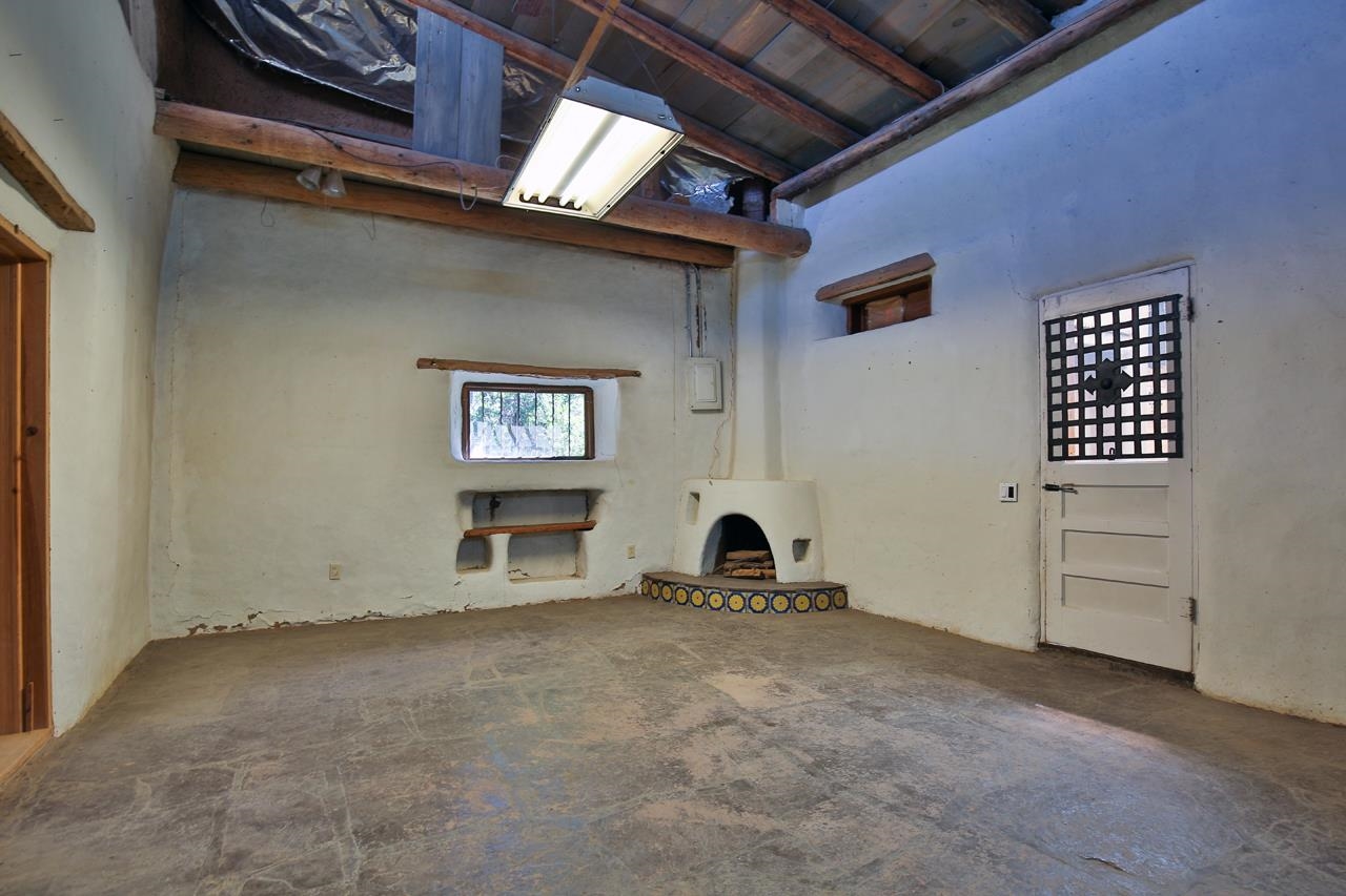 108 Dimas Lane, Taos, New Mexico image 4