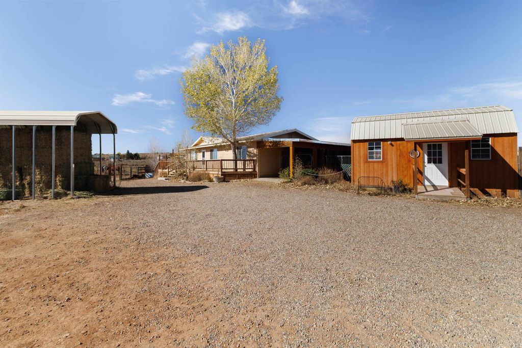 Photo of 224 Lower Las Colonias Rd, El Prado, NM 87529 (MLS # 114345)