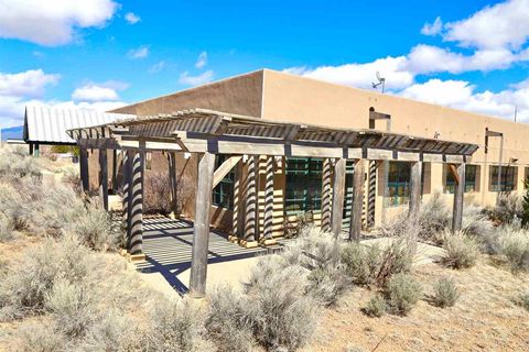 202 Bendix Drive Taos NM 87571