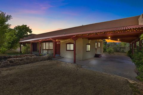 Homes For Sale - 236 Este Es Road<br/> Taos County, Ranchos de Taos, NM 87557