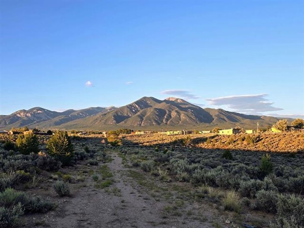 Photo of TBD Mesa Vista Rd, El Prado, NM 87529 (MLS # 114388)